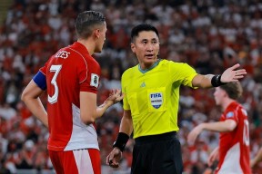 太狠了！风云突变比利亚雷亚尔今晨战术微调AC米兰更衣室发声备战欧联，本菲卡主帅复盘备战德国杯的简单介绍