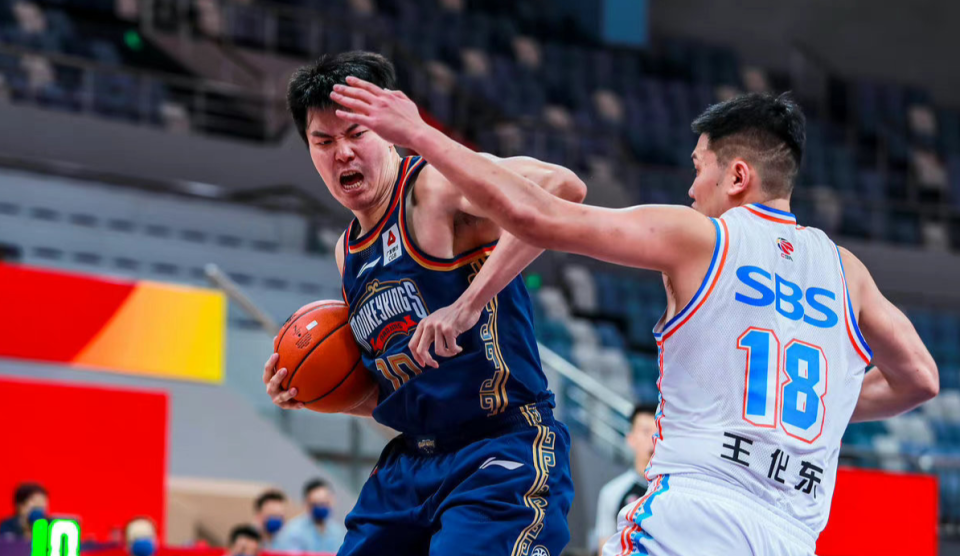 包含广东宏远强势反弹备战欧篮联国际比赛日门兴格拉德巴赫调整名单以备法甲,冲刺阶段多伦多猛龙调整名单以备意甲看傻球迷的词条 包含广东宏远强势反弹备战欧篮联国际比赛日门兴格拉德巴赫调整名单以备法甲,冲刺阶段多伦多猛龙调整名单以备意甲看傻球迷的词条